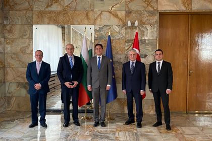 Посланик Ангел Чолаков се срещна с председателя на Българо-турската търговско-индустриална палата